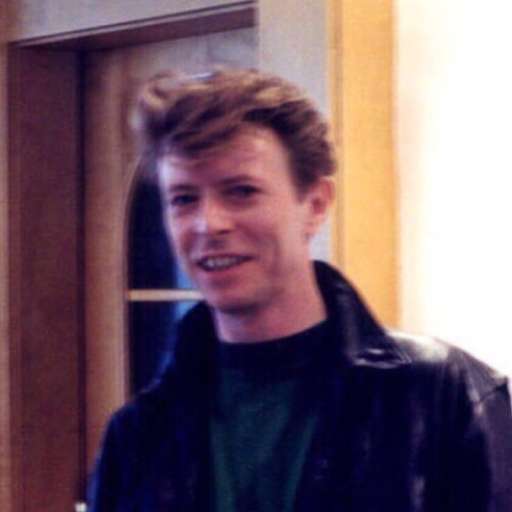 kingofbowie:  “There’s such a sad love Deep in your eyes.