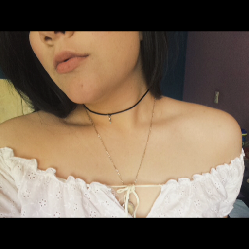 yung-tired-eyes:  Wtf! I just recive this video from one of my