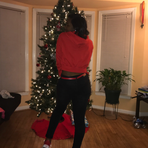 ratedaforaiyanna:  I don’t want nobody but you kissin on my