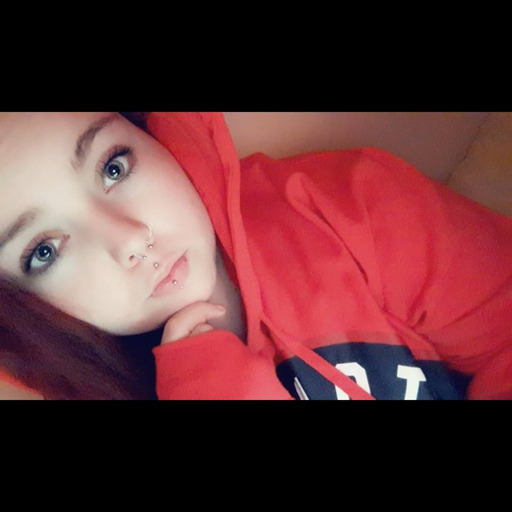 🎀.Thick Thighs; Pretty Eyes.🎀
