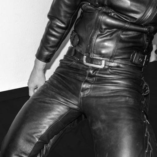 leatherpass:  