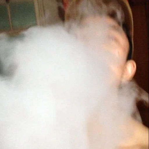 supercorexx:  hotthongsmoker:  long night with my white bikini