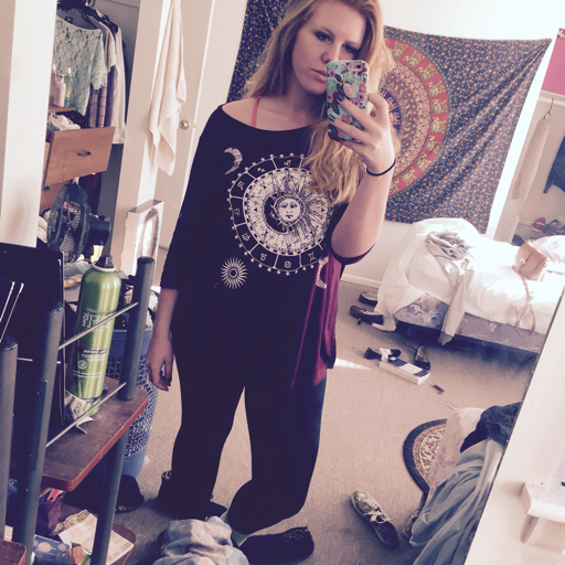 bootipop:   If I give you my phone to look at a picture don’t