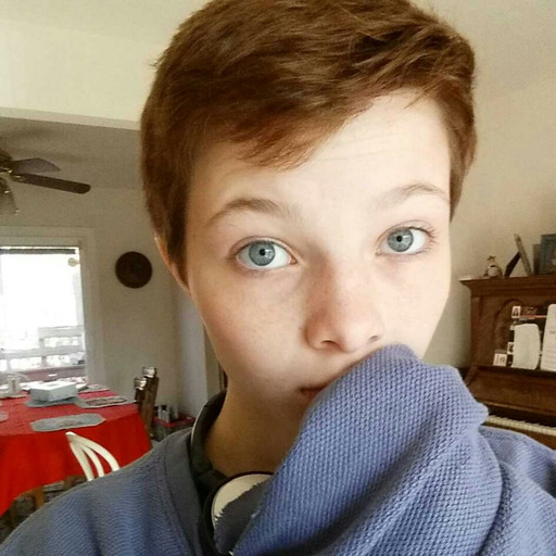 @kneeccaps