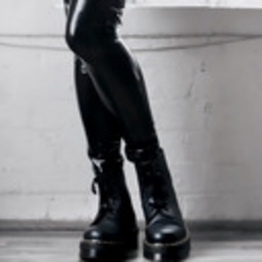 goddessnikita69:  naughtychef6969:  beautes-transexuelles:  Envie