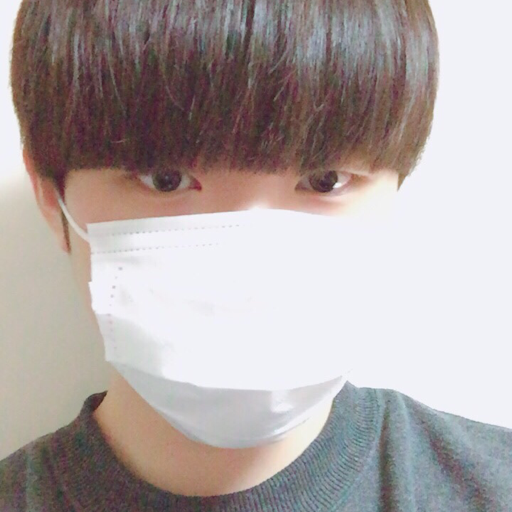 hungrgayboy:  wooeng:  중딩 화장실  딸 첫번째  우와