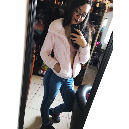 Ella Vomito Mariposas Muertas