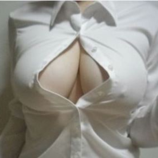 breast-obsessed:  To celebrate my 100th post, here is a little