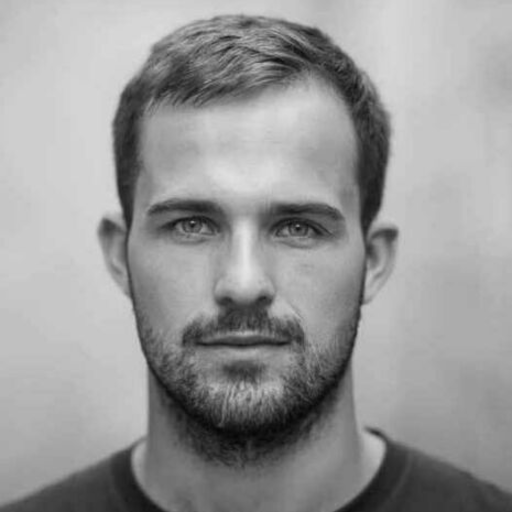 hunksinblackandwhite:  
