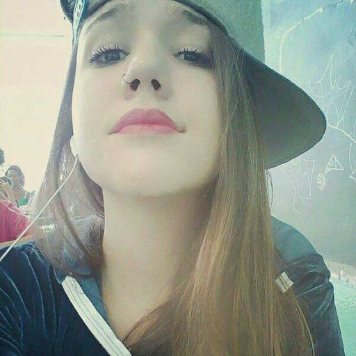 Sou uma menina com muitos defeitos ...