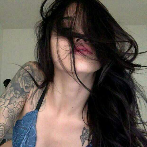 O pior cego é aquele que te vê online no whatsapp e finge que