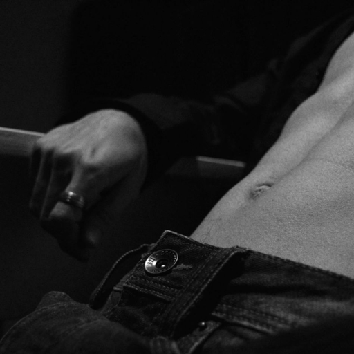 beniburdabirak:mr-gorilla:Feel like giving… PleasuresAzdırıcı