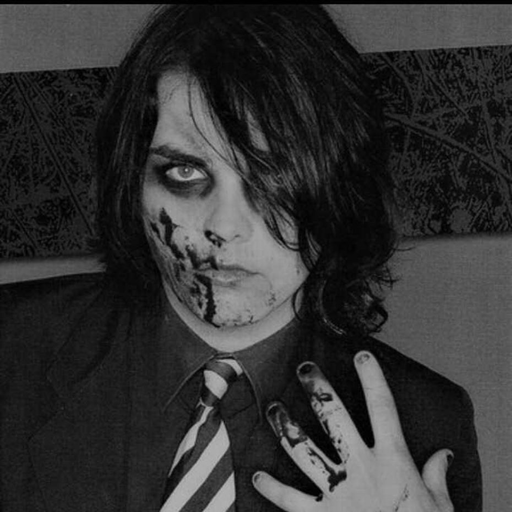 REBLOG IF BOYS AND GIRLS CAN WEAR MAKEUP 
