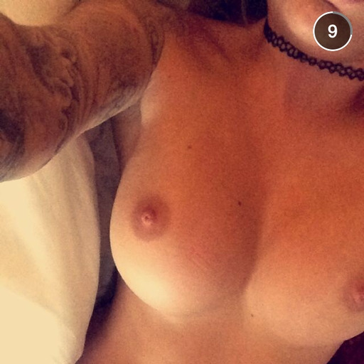 swappingsnapchats:  Ladies Wanna Chat and Trade Private Videos