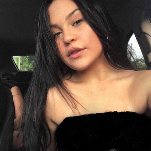 Acho linda aquela pessoa que não promete nada, simplesmente