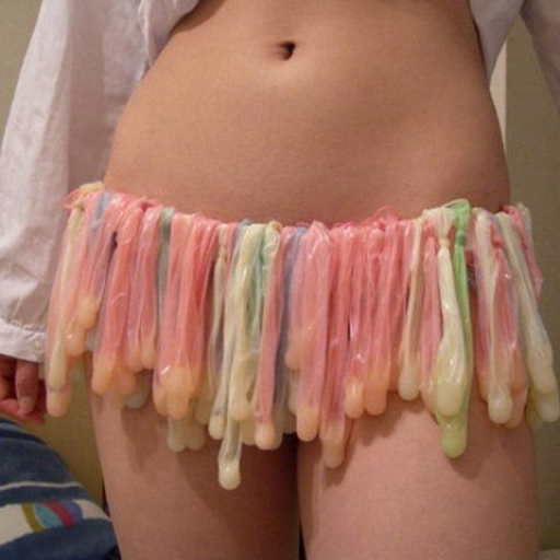 waytoomuchcum:  https://www.youtube.com/watch?v=yR6A-Bk9eZQ 