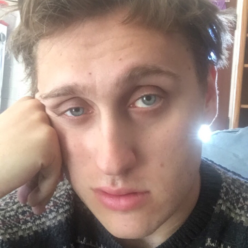 splicekid:  shuteye:   mossdeep: my boyfriend is photoshopping