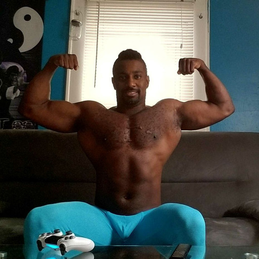 musclegalore: High off that PRINT! Dom Butts vids  AMAZING