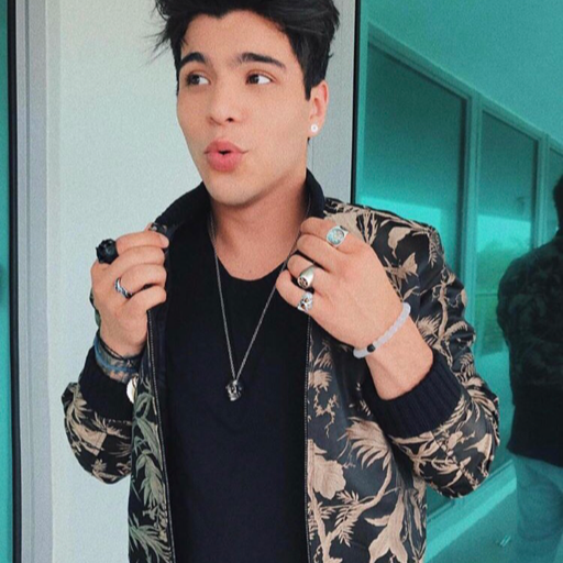 Sebastian Villalobos Fan Page