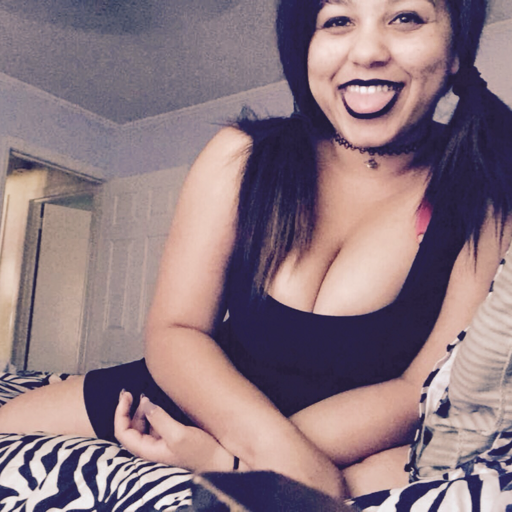 Living that "cute face, chubby waist" life.