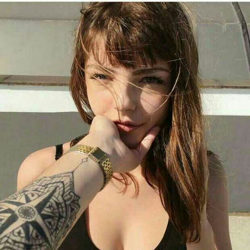 Eu só como laranja quando minha mãe descasca para mim.