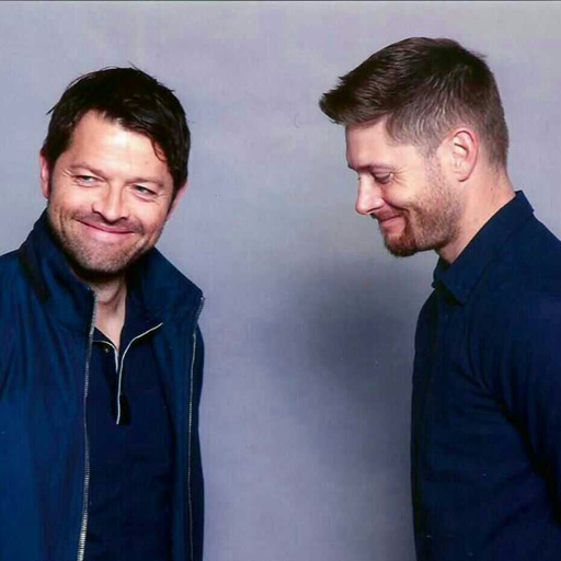 mishaswhore:  You know what makes me cry. When Jensen, who’s