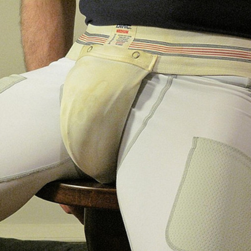 batorbro:  Love his huge knob   Must see :)