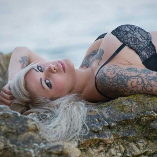 ultima-suicide:  Preview from today’s shooting with @minuinwonderland