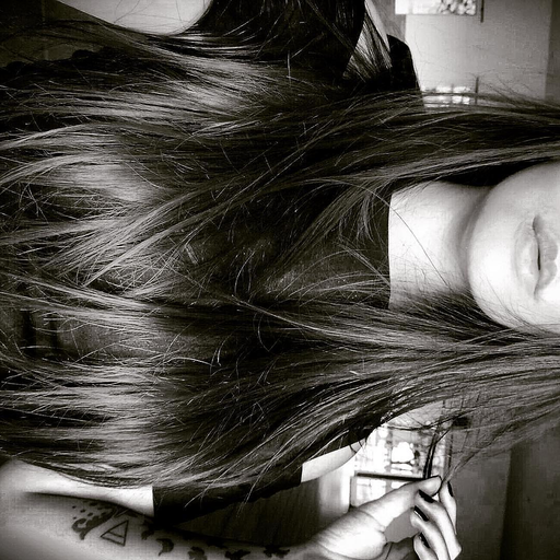 sofialuttfeet:  Reblog if u loved! <3 Also, follow me on instagram