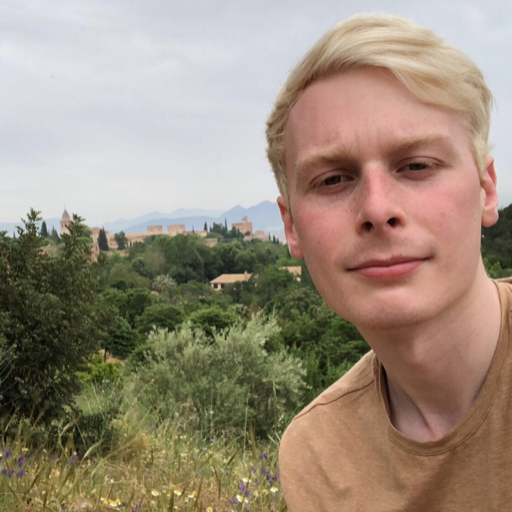 pretentiousho:Ass out for bernie 2020 
