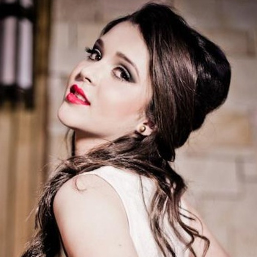 Essas pessoas lindas bem que podiam doar um pouco de beleza pra