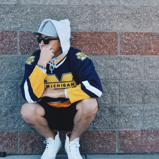 spiicychiick3nwanqq:  Damn, this is sick. 