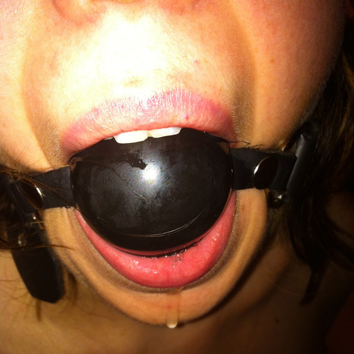 gaggedhard:  sammielouisburg2:  MUST SEE!!!!!!!!!Sammie louisburg