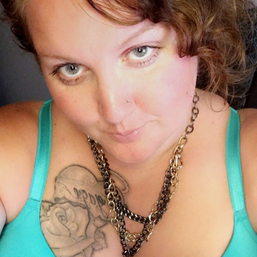 midwestbbw:  Enjoy! Happy Father’s Day!  A fat slutty Mother