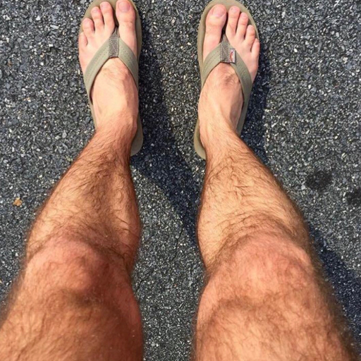 californiafeet: nice feet in flipflops 