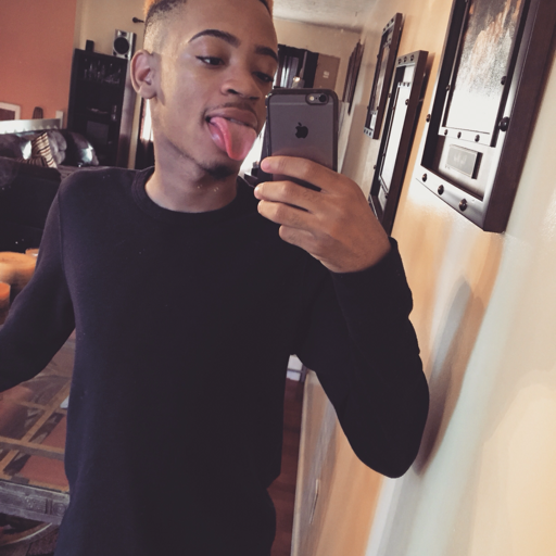 hippyxrated:  caribbeanpapi01:  🌚🍆💦  Hehe, I love finding