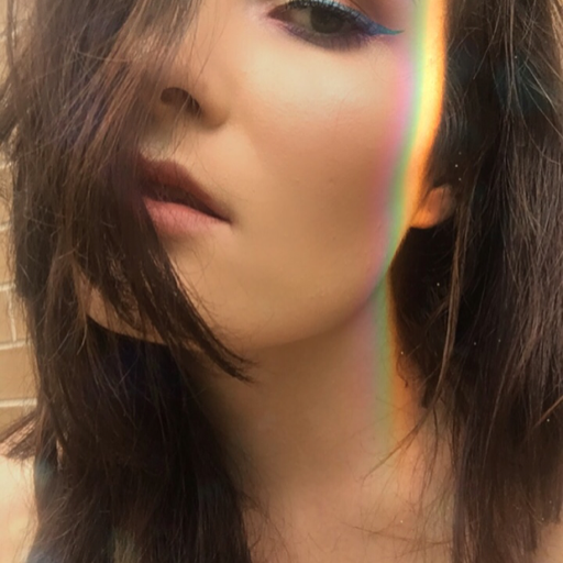 laced-up-princess:  Soaking up that vitamin D 🌞