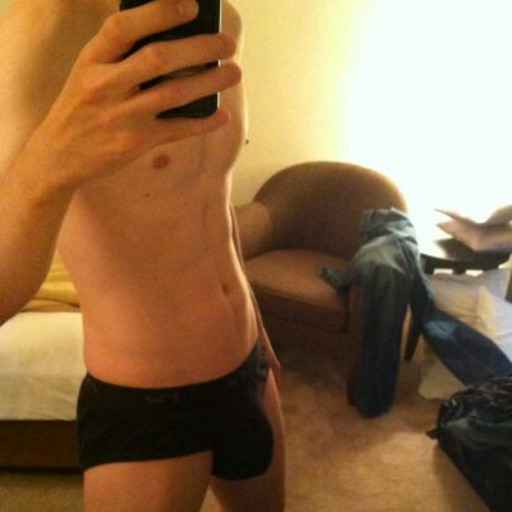 javiersikes: benjamin1101:   tijuanalovegay:  Hermosa niñez 