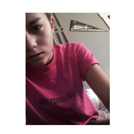 Reblog this if you're a girl who likes girls.