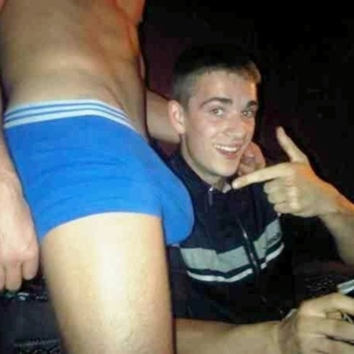 straightkinda:  kemperscuckboi:  Enjoying 2 cocks at once…