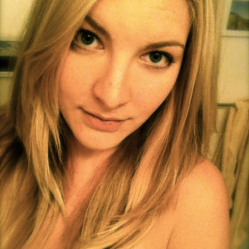 emily-the-poetess:  Kiss me at midnight Kiss me at 5 am Kiss