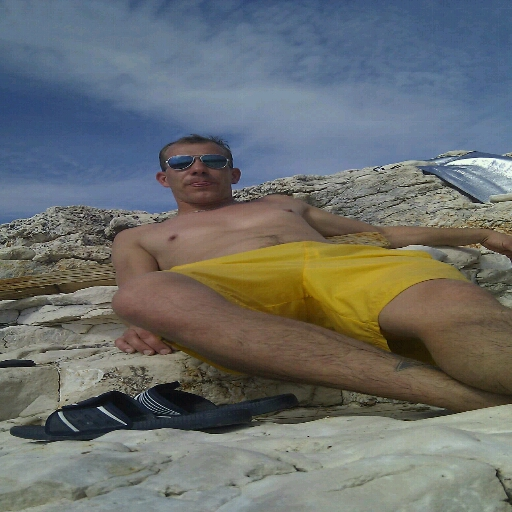 REBLOG if you're horny tonight and would like some dirty messages