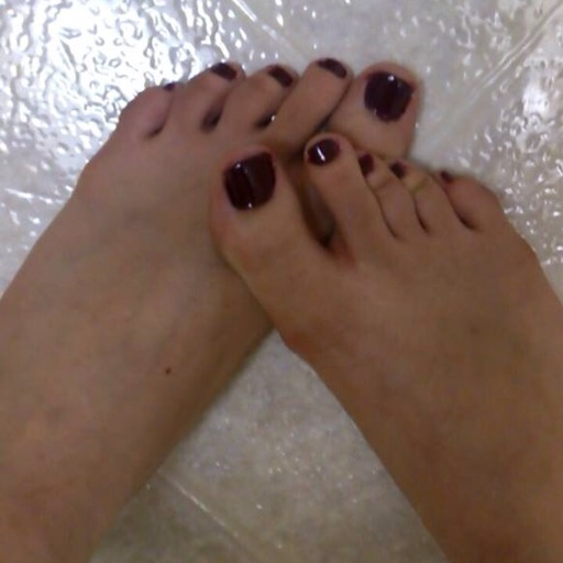 k96-feet:Making them nice and smooth for someone very special