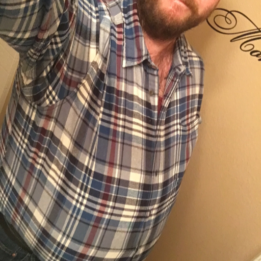 lovetheguts:  Night of drinking got me feeling big