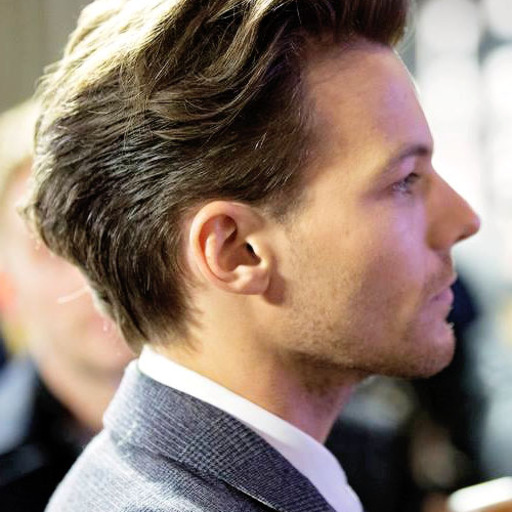 tommosgiving:  One Direction Sports on 1D day 