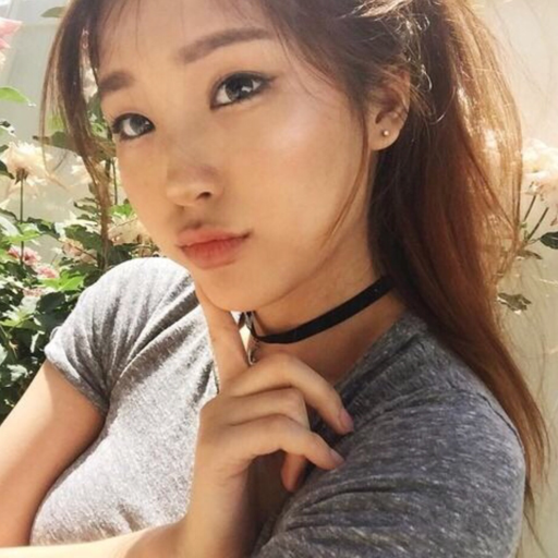singaporemalaygirls:  eleven939:  Hahah jilake…bly plk dgr
