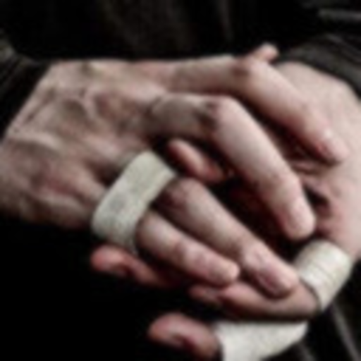 whumpster-dumpster:  Ahh, the terrifying intimacy of having the