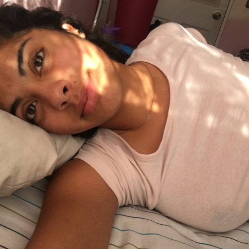 Tu cuerpo desnudo debería pertenecer sólo a aquel que se enamore