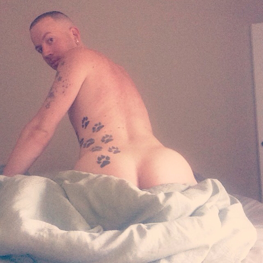 selfmadethedancer:  🙈