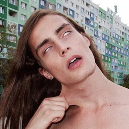 basiic:  i love the sound of rain when i’m in bed